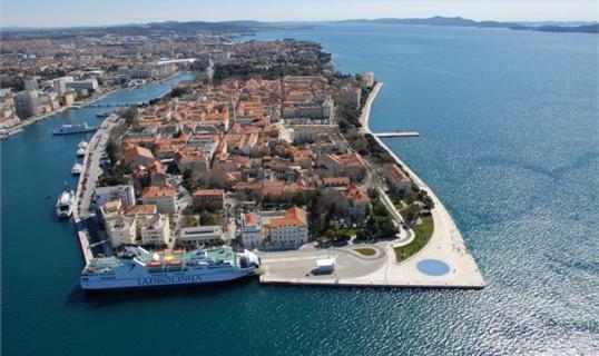 Apartment Lucy Zadar - Free Private Parking Екстериор снимка